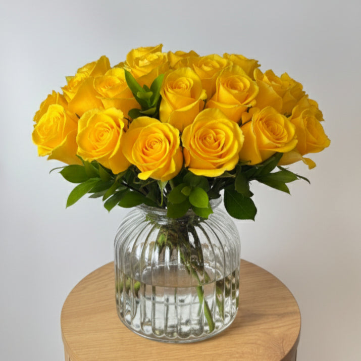 Yellow Rose Bunch image 0